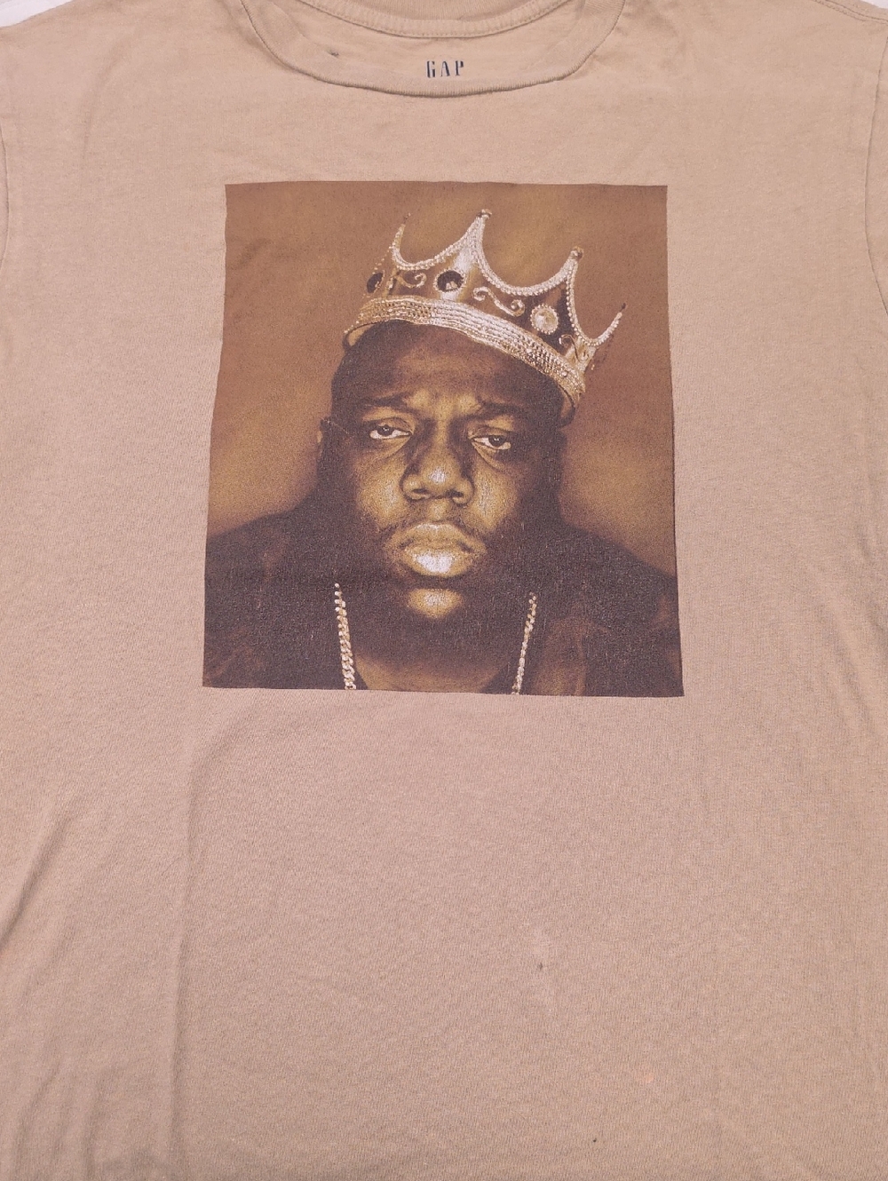 GAP Men's Graphic T-Shirt in Light Brown with Crown Portrait M UNISEX